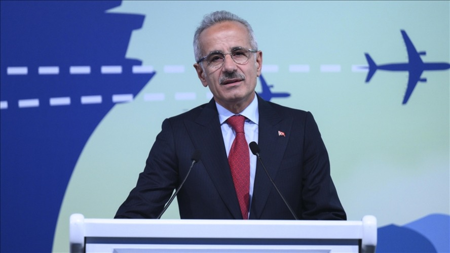 Bakan Uraloğlu duyurdu: 5 ayda 85 milyon yolcu! Türkiye havalarda rekor kırıyor