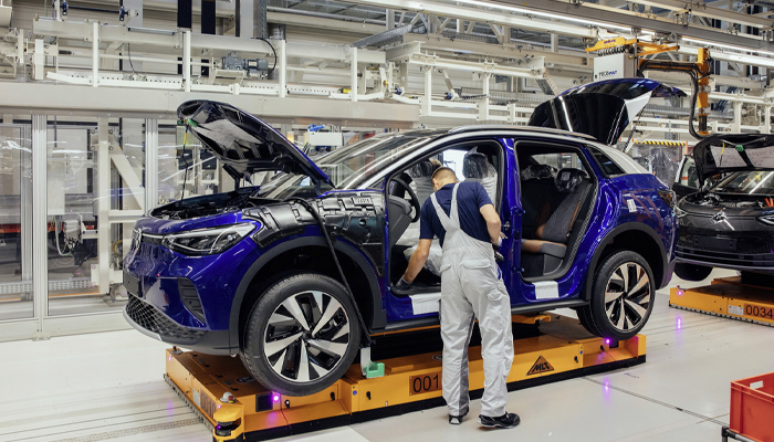 Almanya'nın otomotiv endüstrisinde olumsuz seyir sürüyor