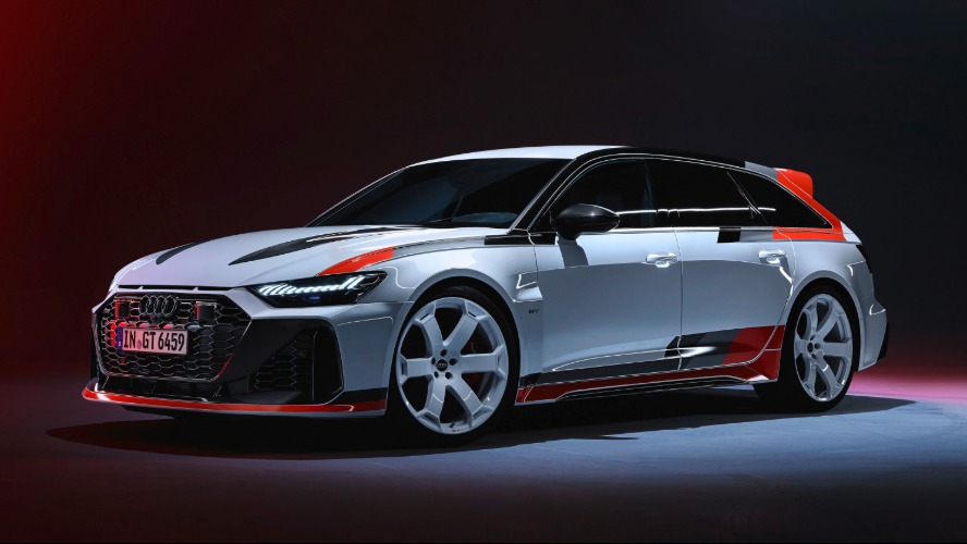 Audi RS6 değişti: Hem hibrit hem tam elektrikli geliyor