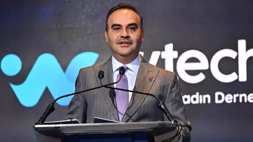Bakan Kacır’dan AR-GE vurgusu: “Kadınlar teknolojinin kalbinde”