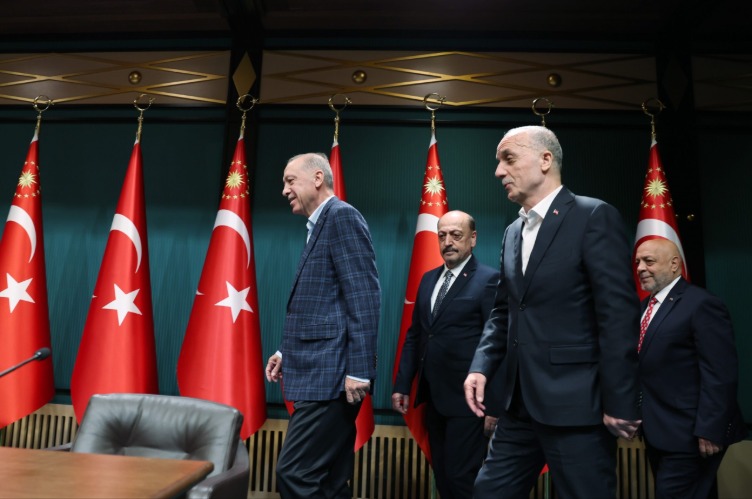Kamu işçisine müjde Erdoğan’dan mı gelecek?