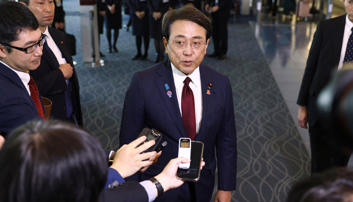Japon Bakan Akazawa: Yükselen faizler ekonomiyi tehdit ediyor