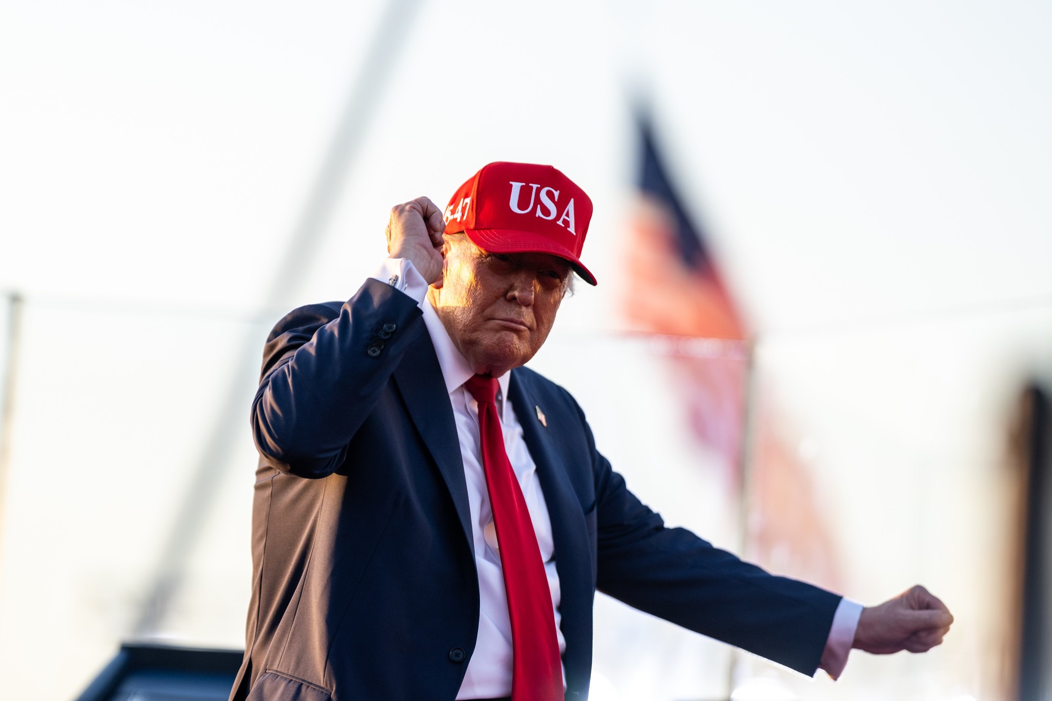 Trump’tan Fed’e faiz tepkisi: “Ülkenin kötü gitmesini istiyorlar”