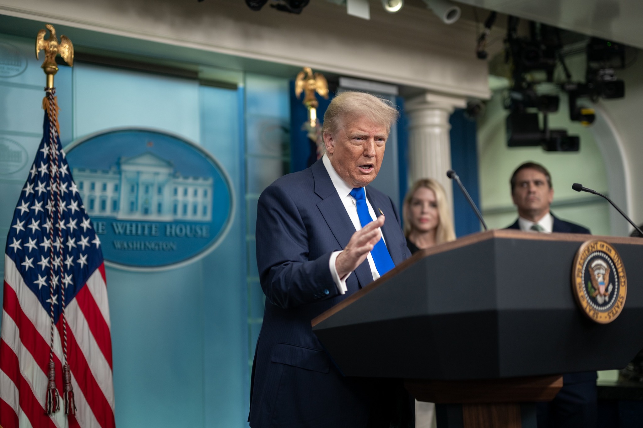 Trump, Rus petrolü alımları nedeniyle Hindistan'a tarifeleri artıracak