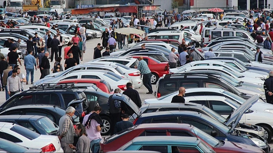 Yedieminde bekleyen 14 bin araç satışa çıkıyor