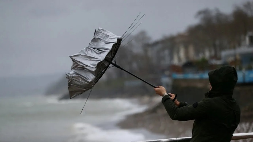 Meteoroloji’den kuvvetli rüzgâr ve sağanak uyarısı: Bugün hava nasıl olacak?