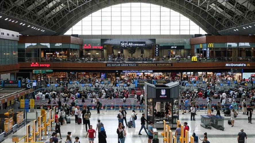Sabiha Gökçen’de tüm zamanların uçuş rekoru kırıldı