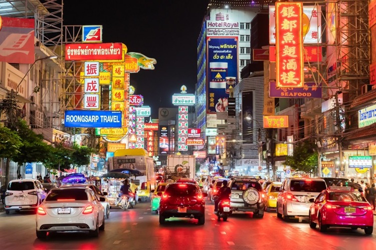 Tayland ekonomisi beklentilerin üzerinde büyüdü