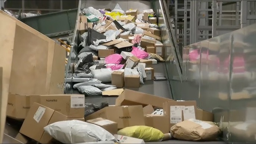 E-ticaret devleri ve tüketiciler için kötü haber: Online alışveriş paketlerine ek vergi geliyor