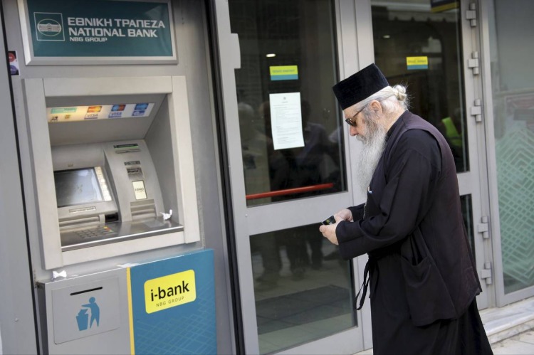 Yunanistan’da bankalar tek ATM sistemine geçiyor