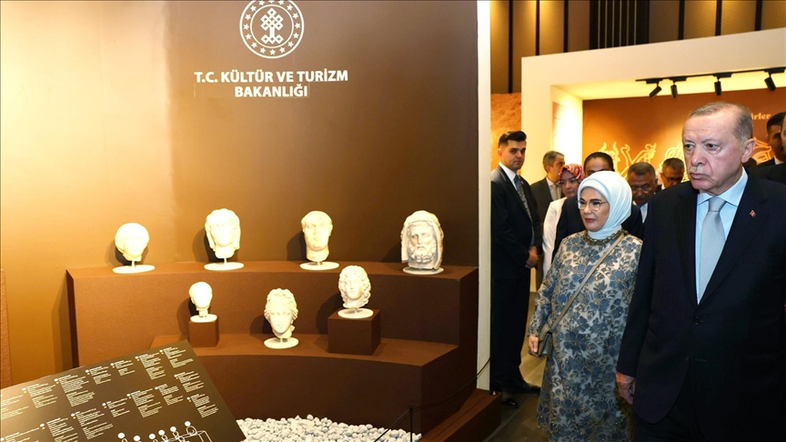 Emine Erdoğan: Ülkemize yeniden kazandırılan eserlerin, ait oldukları topraklarda sergilenmesi büyük bir gurur vesilesi