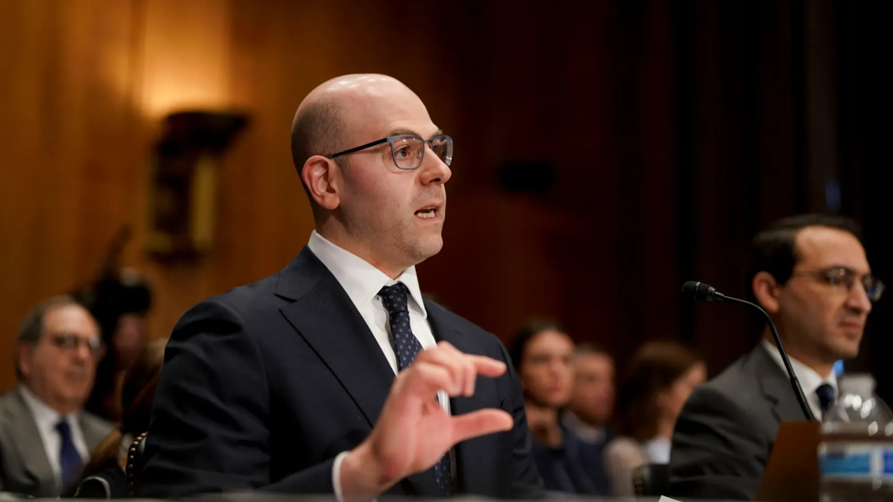 Trump'ın Fed Yönetim Kurulu adayı Stephen Miran'dan bağımsızlık vurgusu