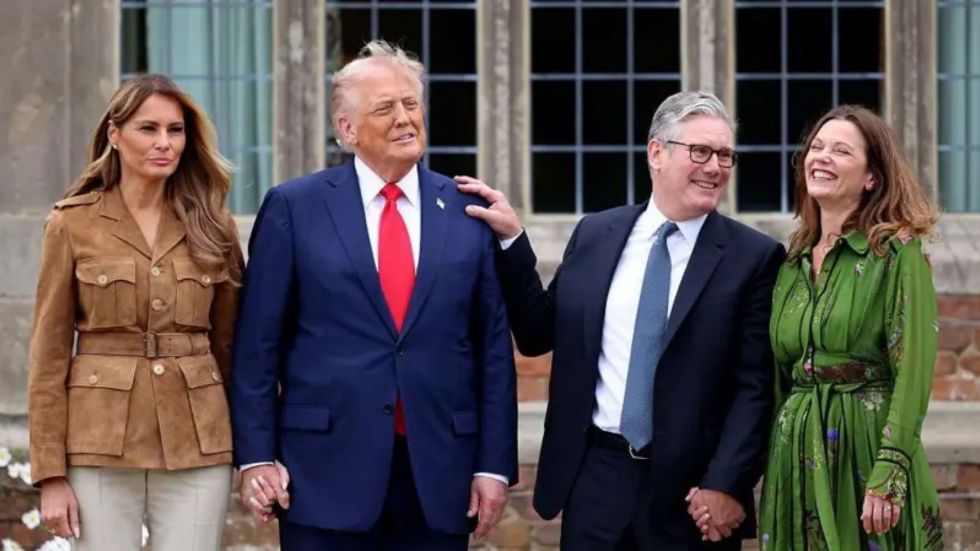Trump’a Soykırım Hediyesi: Halktan Uzak Kraliyet Seremonisi