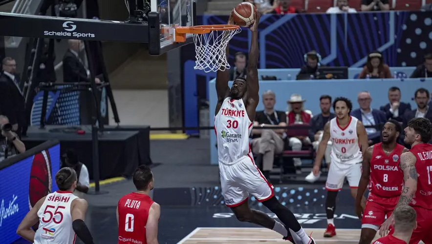 12 Dev Adam EuroBasket 2025’te yarı finalde: Alperen Şengün tarihe geçti