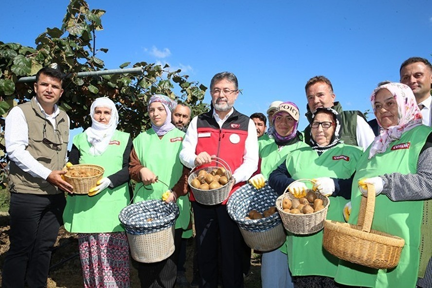 Tarımda bereketli dönem başlıyor! Bakan Yumaklı duyurdu: Ekonomiye 1 milyar liralık katkı