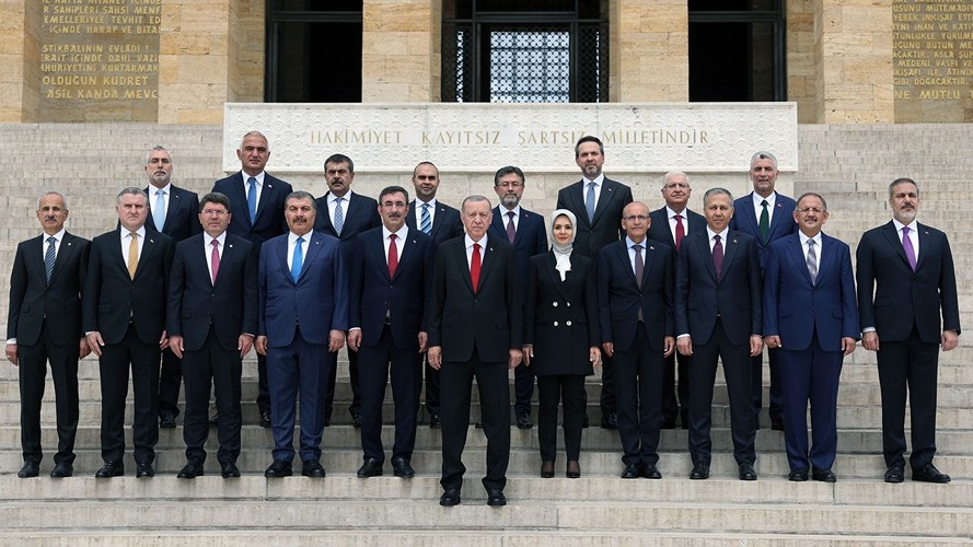 Kabine üyelerinden NATO Zirvesi sonrası peş peşe paylaşım