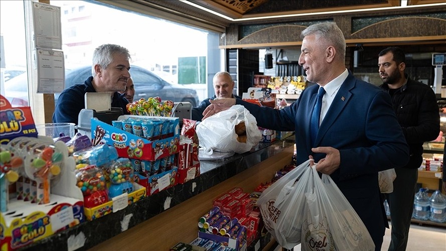 Marketler pazar günü kapalı mı olacak? Bakan Bolat son noktayı koydu