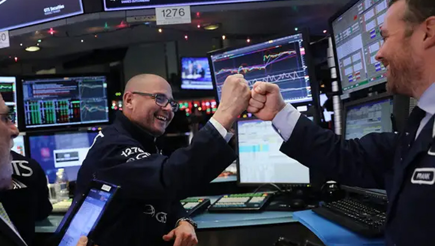 ABD borsaları uçuşa geçti: S&P 500 ve Dow Jones rekor kırdı