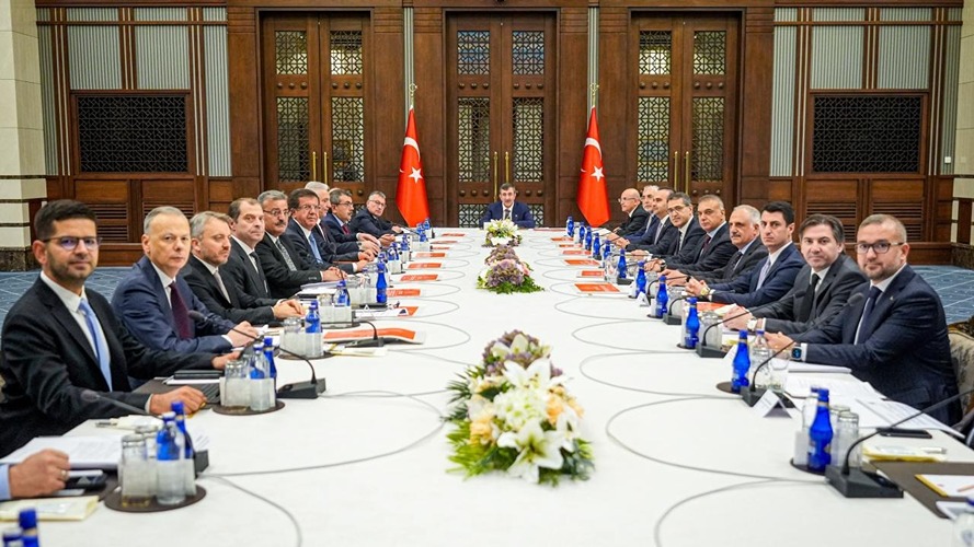 Orta Vadeli Program’da yeni hedefler açıklandı: Cevdet Yılmaz: Enflasyonu tek haneye indireceğiz