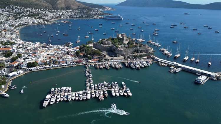 Bodrum'da deniz turizminin yeni sezon hazırlıkları başladı