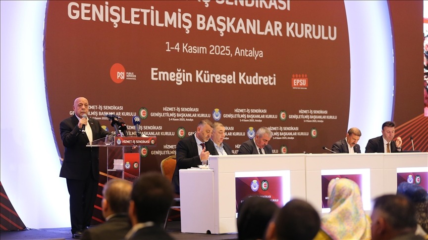 HAK-İŞ Başkanı Mahmut Arslan: “Bu yapıyla sağlıklı asgari ücret belirlenemez”