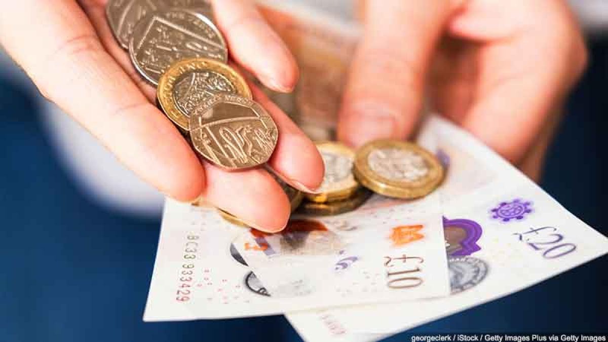 İngiltere'nin kamu borçlanması beklentilerin üzerinde gerçekleşti