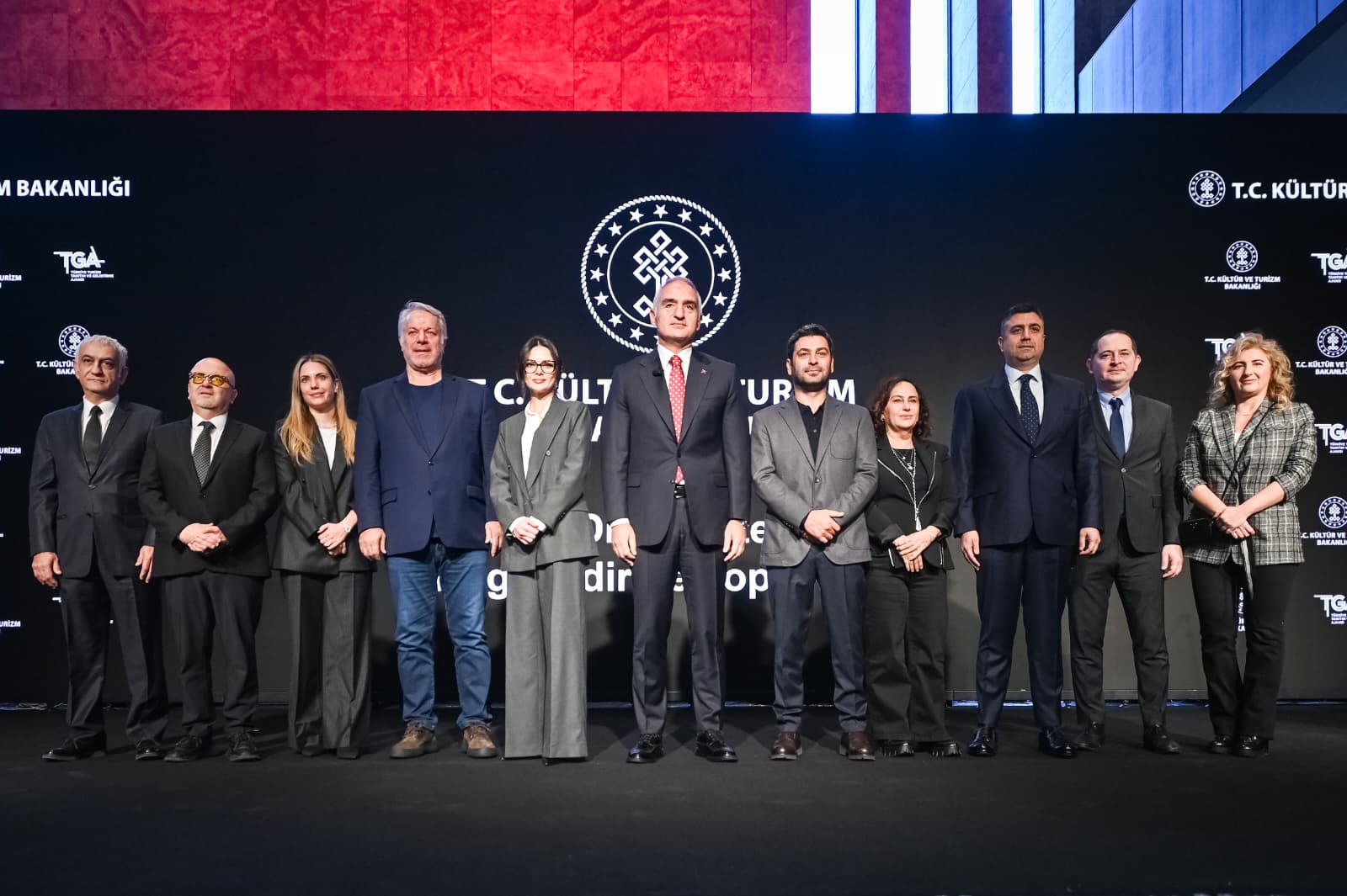 Bakan Ersoy: Türk dizileri dünyada 1 milyar kişiye ulaşıyor