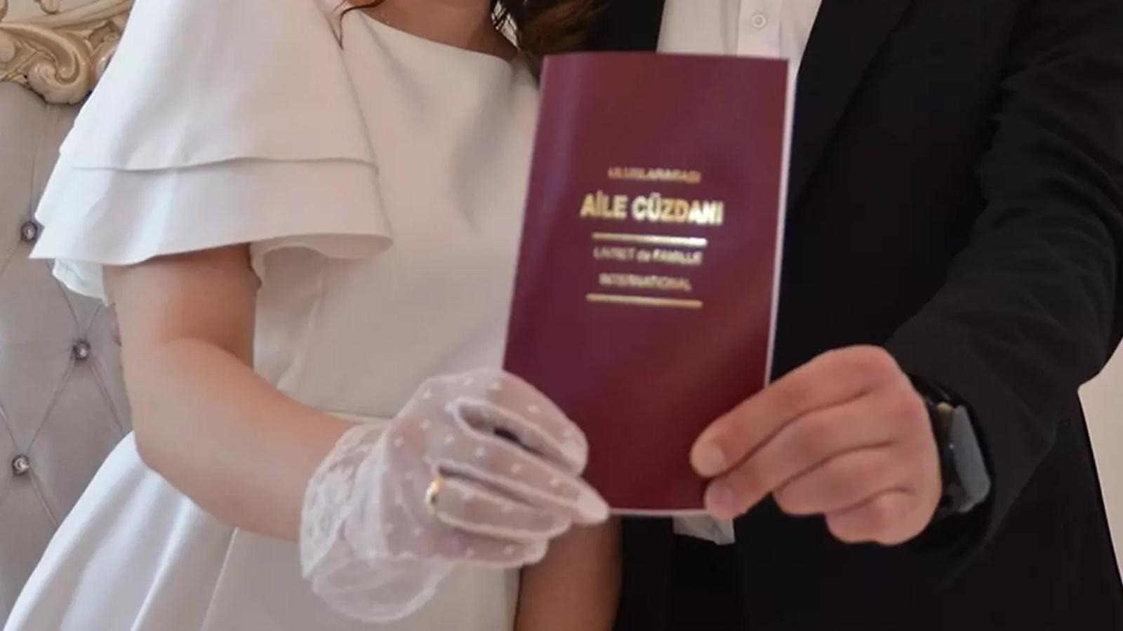 Diyanet nişan desteği başvuruları başlıyor: Çeyiz yardımı şartları belli oldu