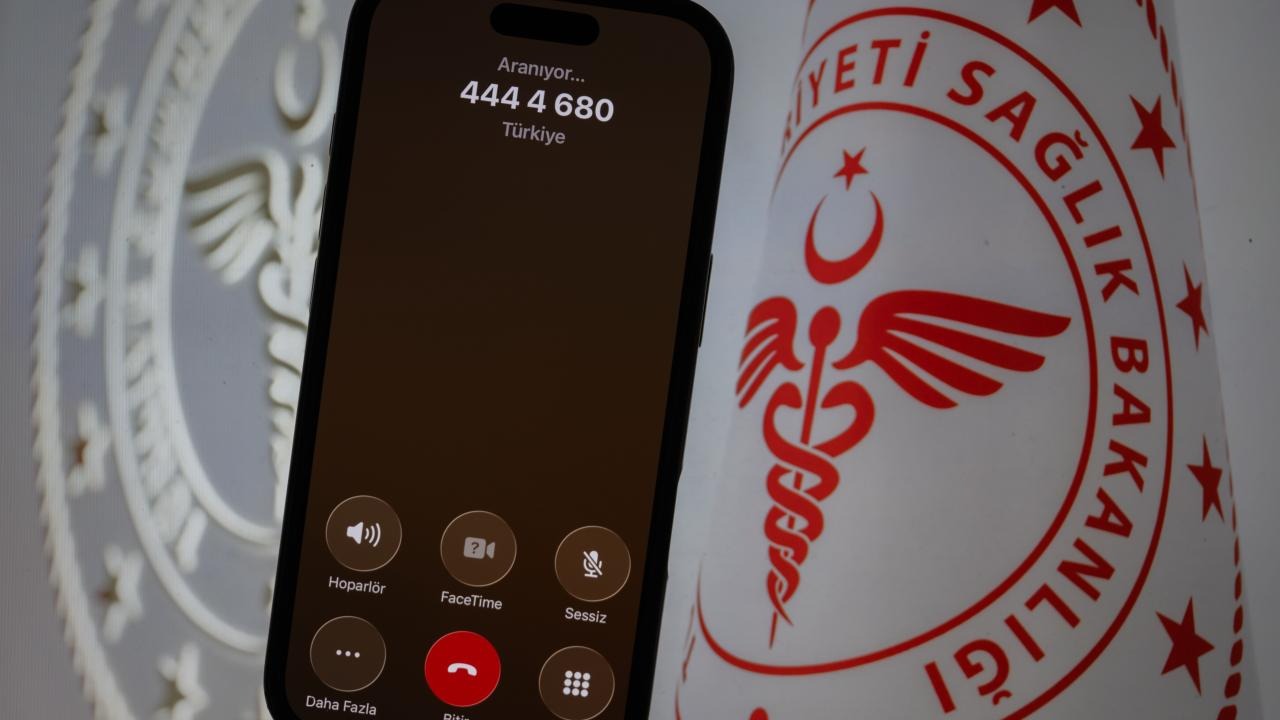 Eczanede ilacını bulamayanlar için bildirim hattı açıldı