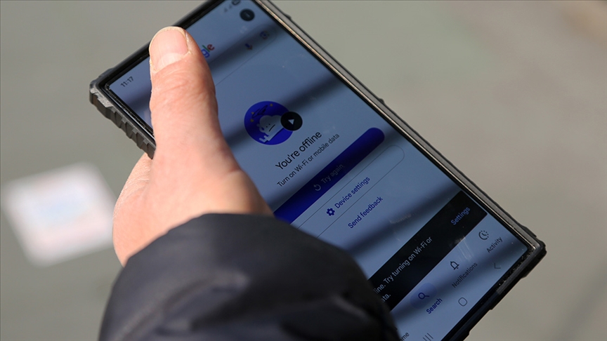 İran: İnternet kesintisi nedeniyle halktan özür diliyoruz