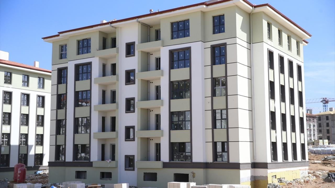 Emlakta doğrulama sistemi devrede: Yetkisiz ilan tarih oluyor