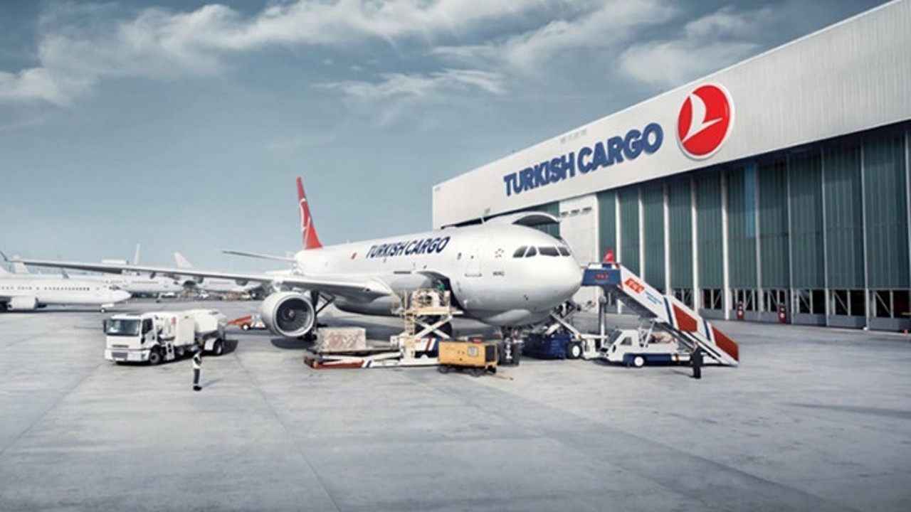 Dünyanın en büyük kargo terminali Türkiye’de kuruluyor