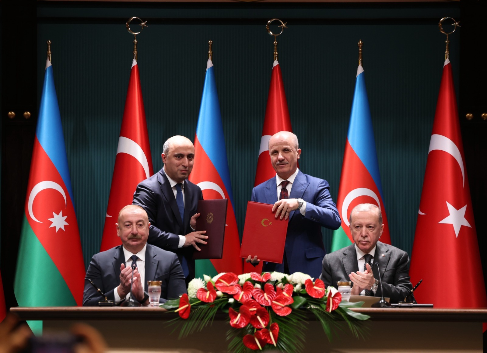 Türkiye-Azerbaycan ilişkilerinde 34 yıllık kardeşlik hikayesi