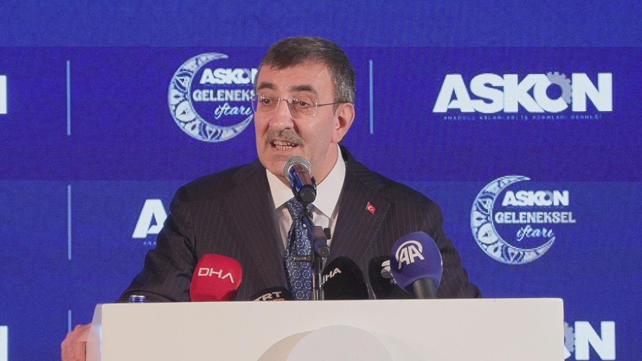 Cevdet Yılmaz: Türkiye ekonomisi dünya ortalamasının üzerinde