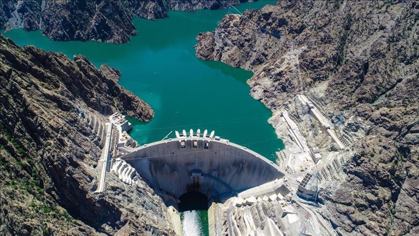 Günlük elektrik verileri açıklandı: Türkiye’de elektrik üretimi tüketimi geçti