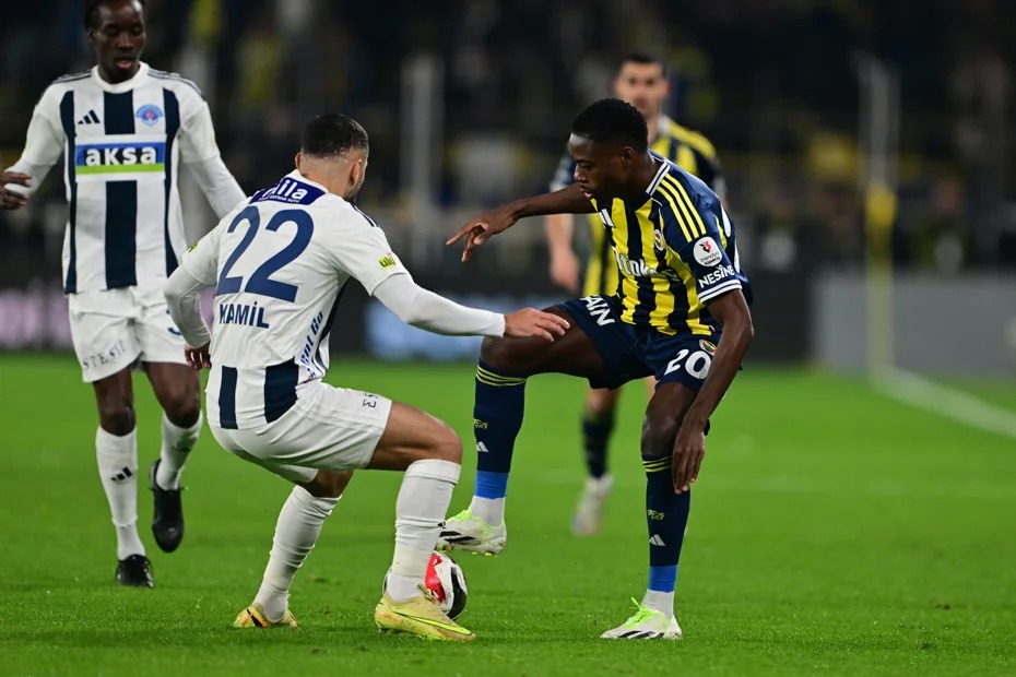 Fenerbahçe 90+10’da yıkıldı: Fenerbahçe zirve fırsatını kaçırdı