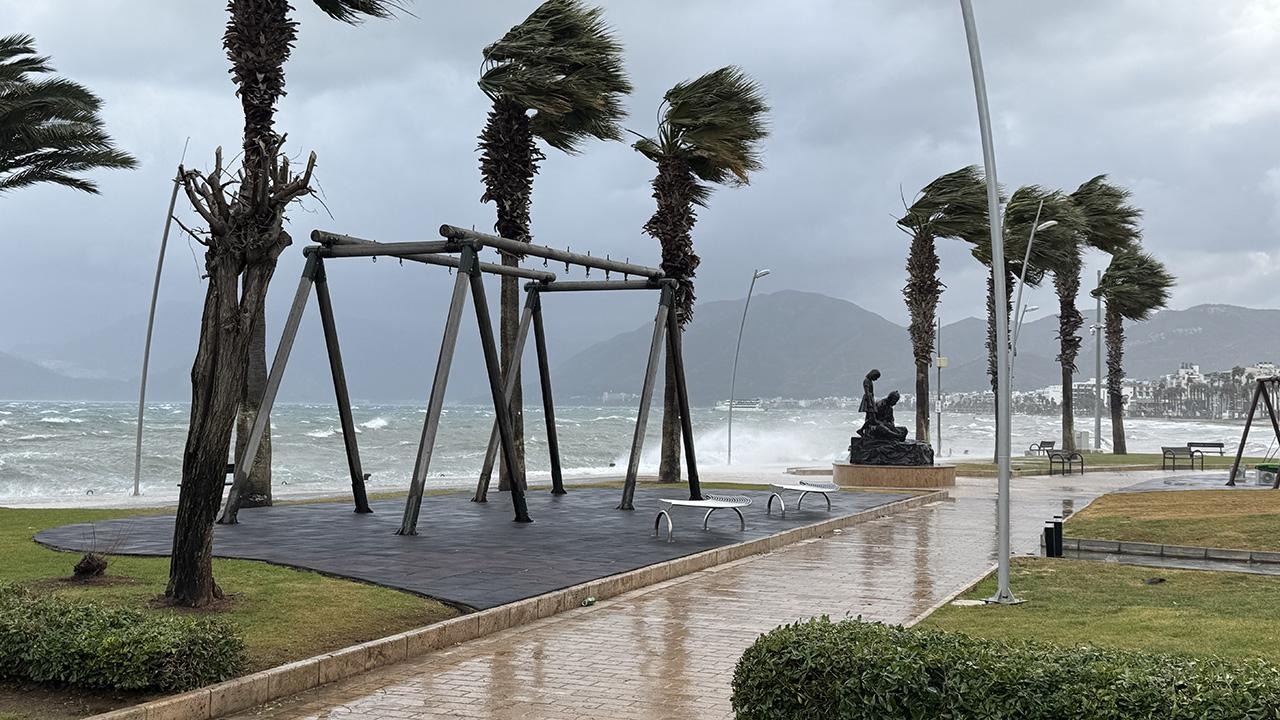 Meteoroloji alarm verdi: Kuvvetli rüzgar, kar, fırtına ve sağanak yolda