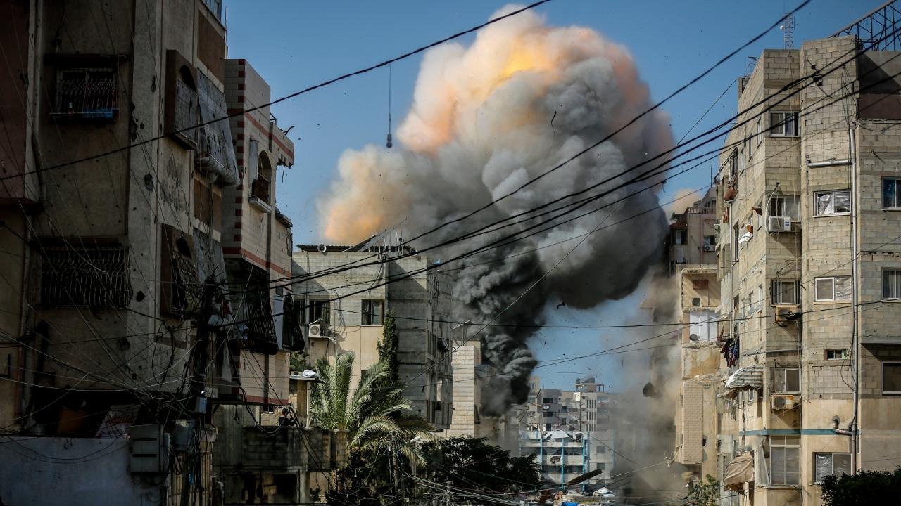 Hamas: İsrail asılsız bahanelerle Gazze'ye saldırıyor