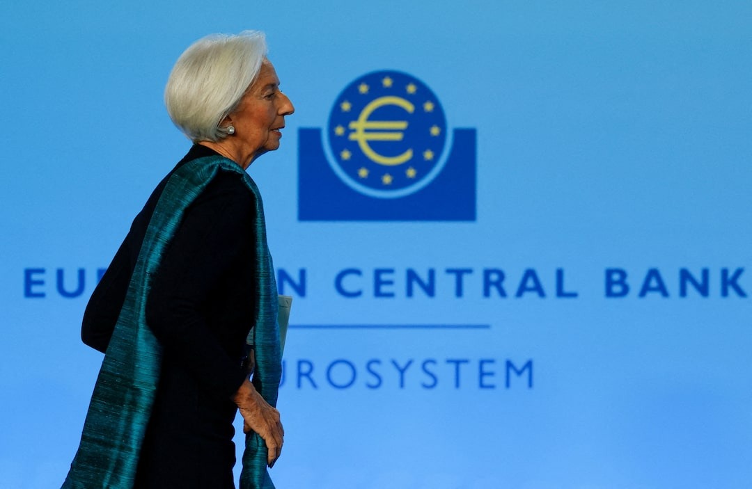 Lagarde görev süresini tamamlamaya kararlı olduğunu açıkladı