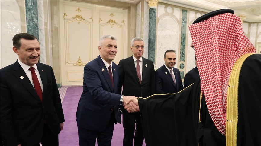 Ticaret Bakanı Bolat’tan Riyad’da kritik ekonomi trafiği