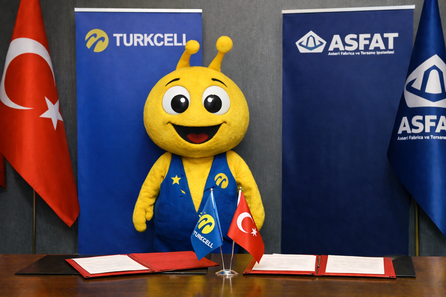Turkcell ile ASFAT arasında savunma teknolojisi anlaşması imzalandı