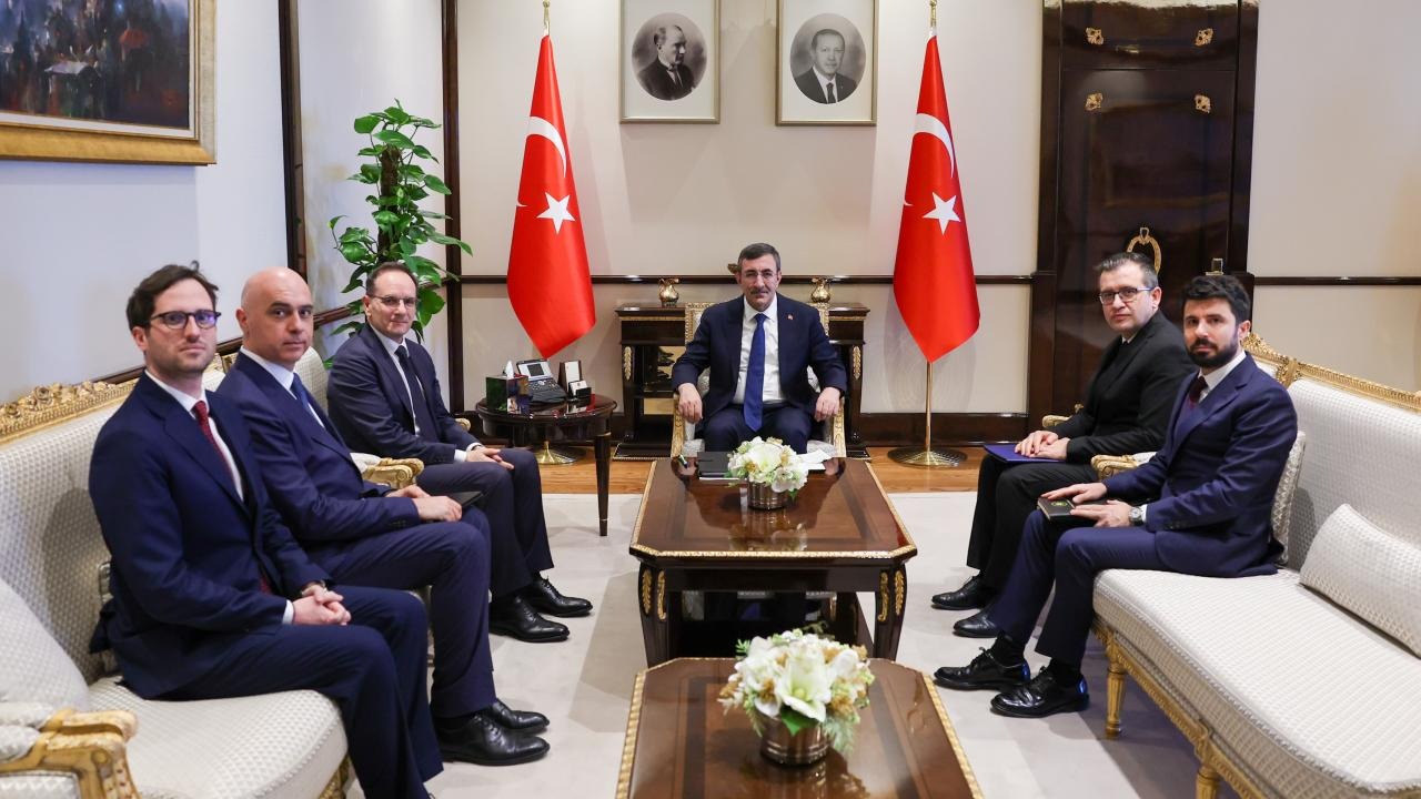 Ankara’da diplomasi günü: Yılmaz, dört ülkenin büyükelçisini kabul etti
