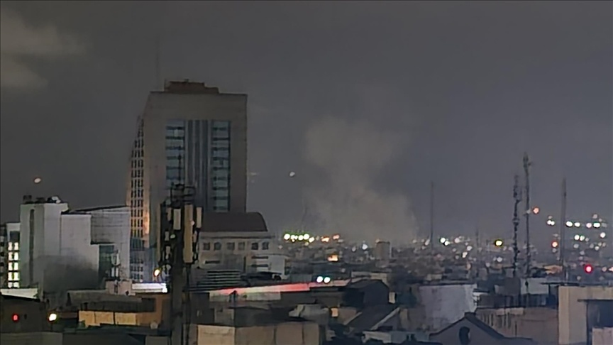 İran medyası: Buşehr'de patlama sesleri duyuldu