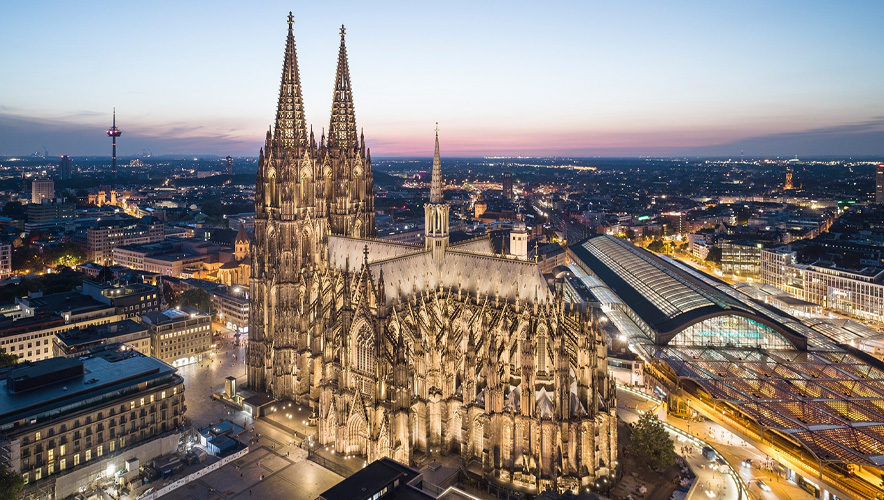 Köln Katedrali’nde tarihi karar: Turistlere giriş ücretli oluyor