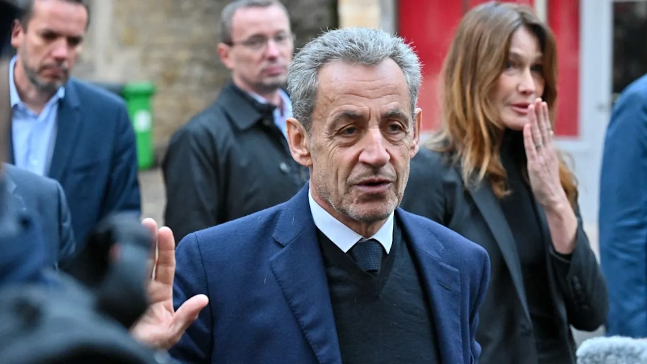 Fransız mahkemesinden Sarkozy kararı: Altı aylık hapis cezası infaz edilecek
