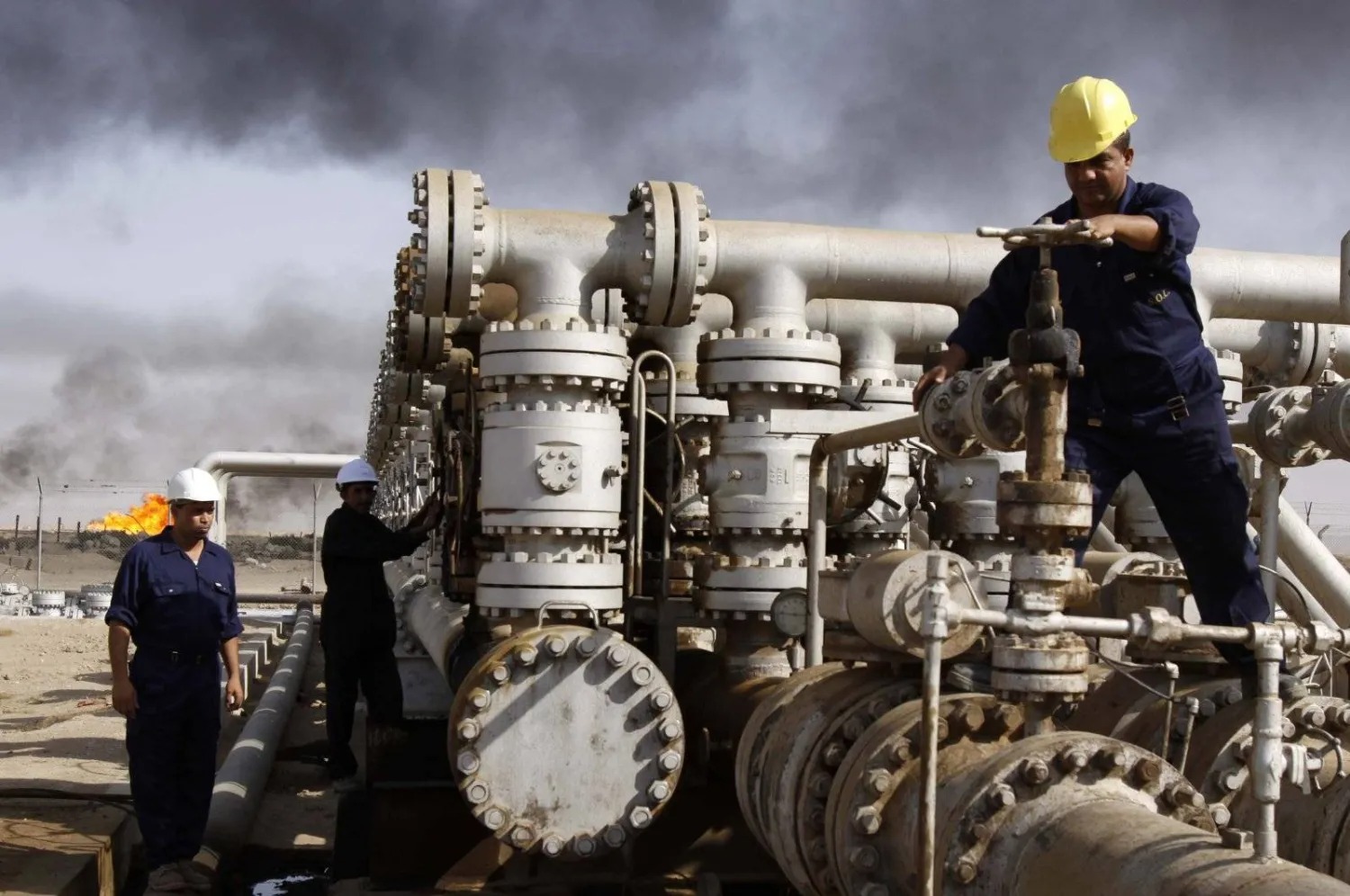 Irak’tan kritik karar: Rumeyle sahasında petrol üretimi askıya alındı
