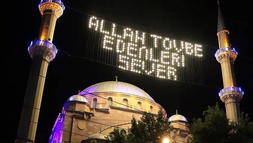 2026 Kadir Gecesi ne zaman? Bin aydan daha hayırlı gece yaklaşıyor