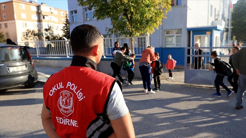 Okullarda güvenlik alarmı: Okullara 24 saat polis devriyesi geliyor
