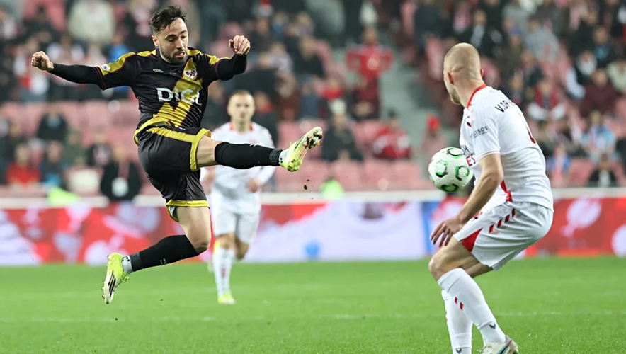 Samsunspor Rayo Vallecano'ya yenildi: Tur şansını zora soktu