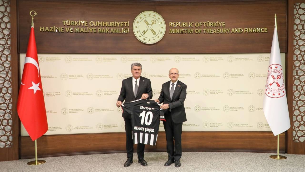 Beşiktaş Başkanı Serdal Adalı’dan Bakan Mehmet Şimşek’e ziyaret